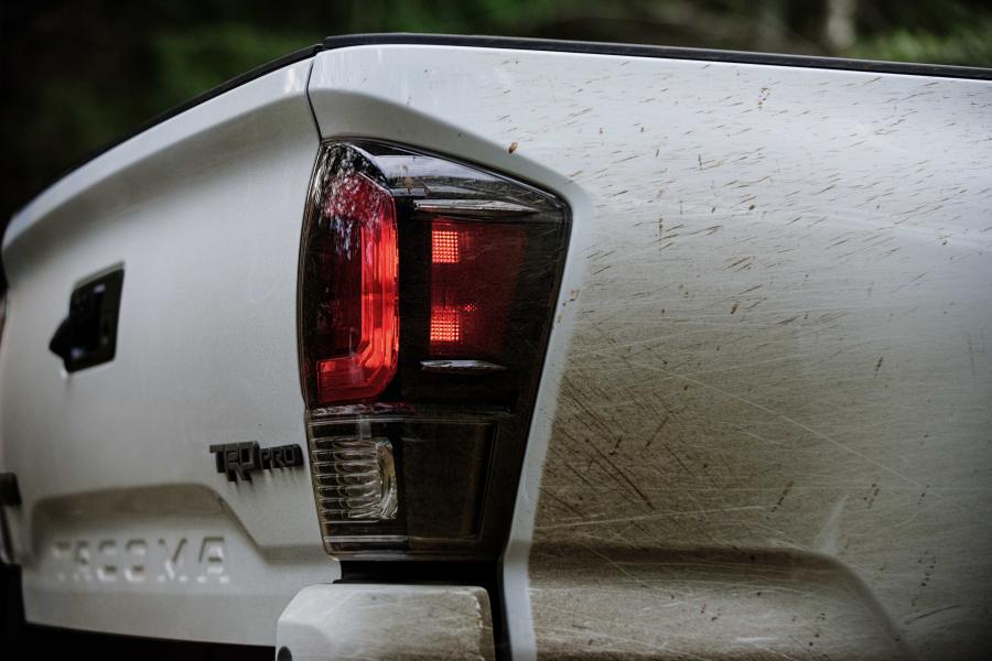 Детали экстерьера Toyota Tacoma TRD Pro Double Cab 2019 года  (фото 7 из 60)